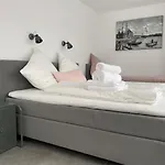 City Apartments Hannover 4*