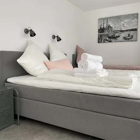 City Apartments Hannover 4*