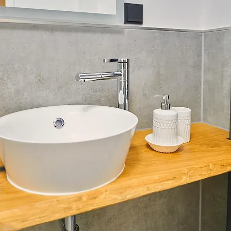 City Apartments Hannover 4*